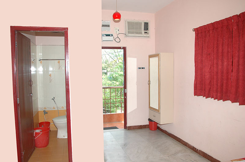 Ebu Palace Guest House Rooms Chennai Ac Rooms Choolaimedu